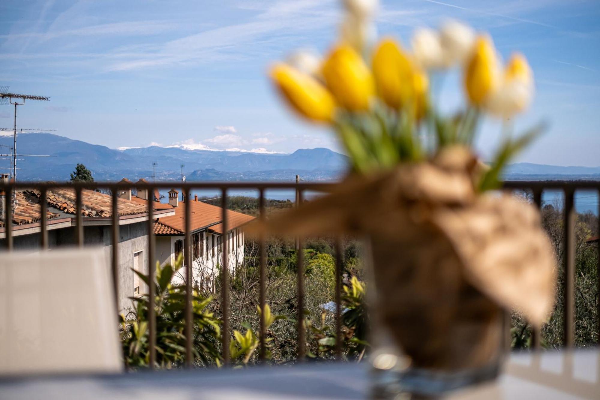 Il Lago Dei Sogni - Stupenda Vista Lago E Colline Barcuzzi Exteriör bild